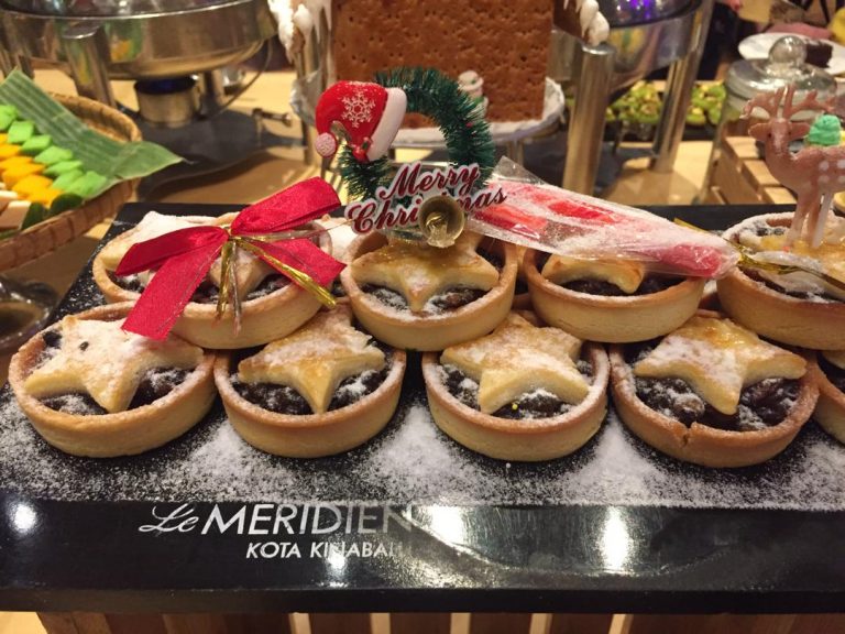 EAT, DRINK &amp; BE MERRY ON THIS CHRISTMAS &amp; NEW YEAR CELEBRATIONS 2019 AT KOTA KINABALU - Borneo 360