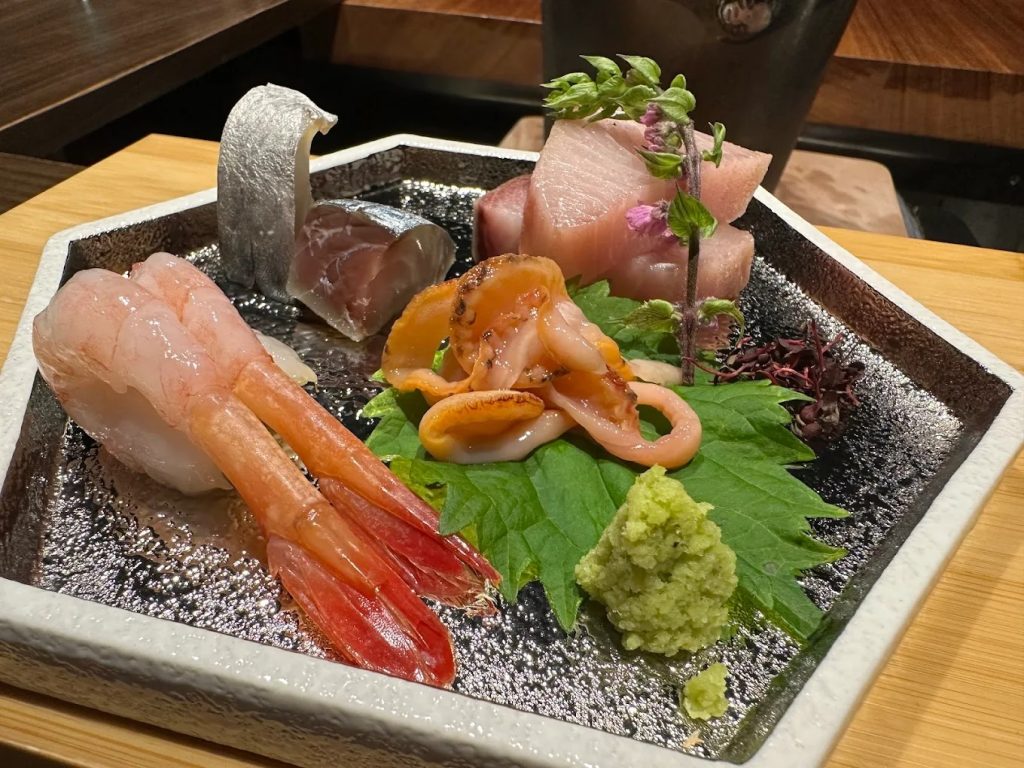 Visuals of Makoto japanese food