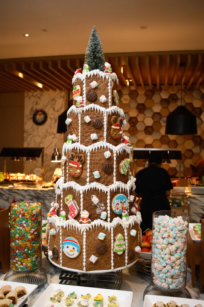 visuals of Sabah dining buffet and dessert. 